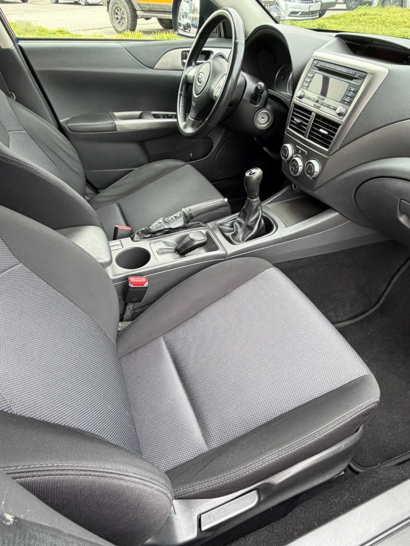 Subaru Impreza 2.0, снимка 10 - Автомобили и джипове - 53501723