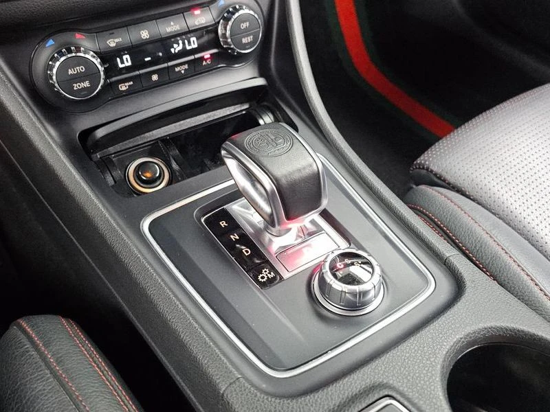 Mercedes-Benz CLA CLA45 AMG 4MATIC| 355к.с.| ВКЛ.ТЕХНОТЕСТ, снимка 9 - Автомобили и джипове - 55217586