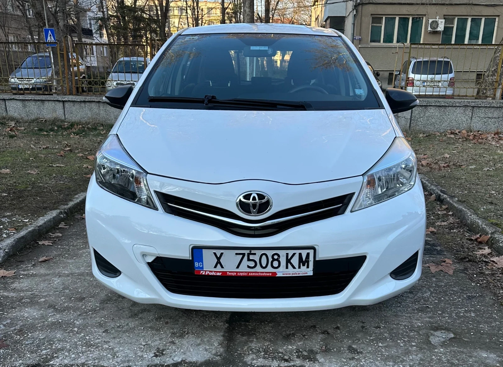 Toyota Yaris  - изображение 4