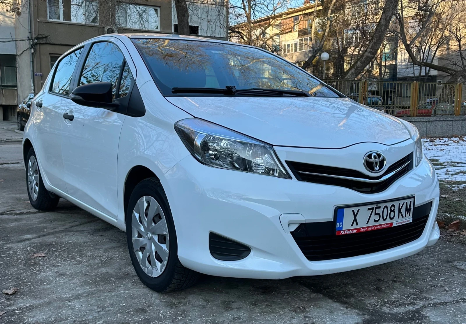 Toyota Yaris  - изображение 5