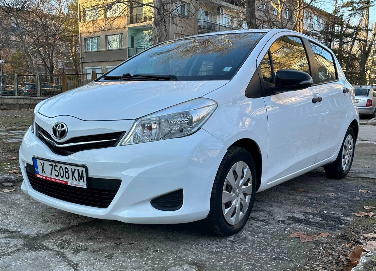 Toyota Yaris  - изображение 2