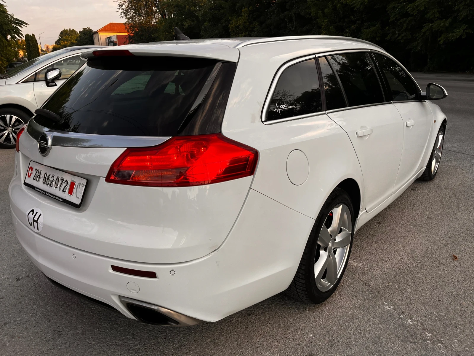 Opel Insignia 2.8 OPC 4x4 - изображение 5