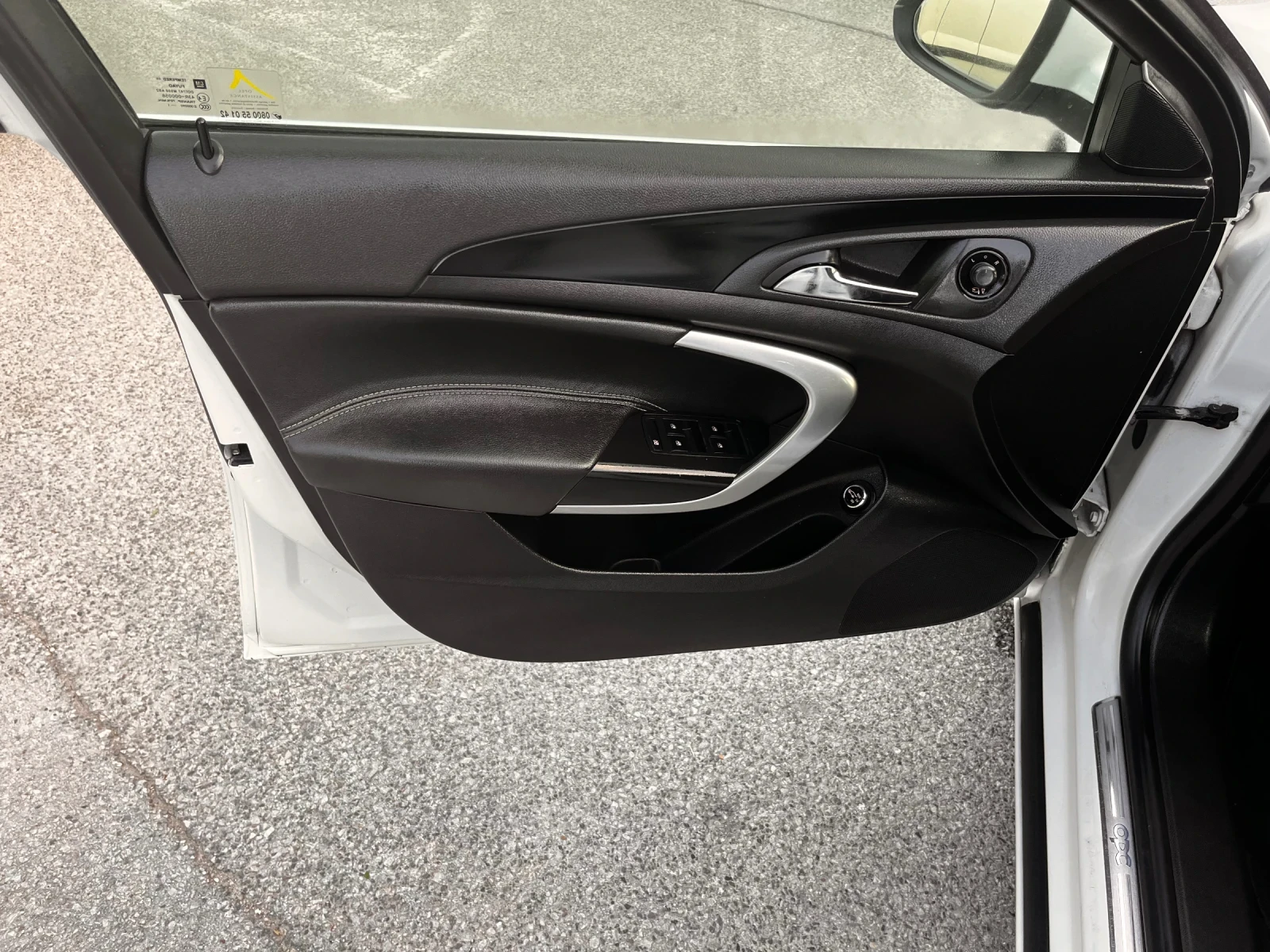 Opel Insignia 2.8 OPC 4x4 - изображение 8