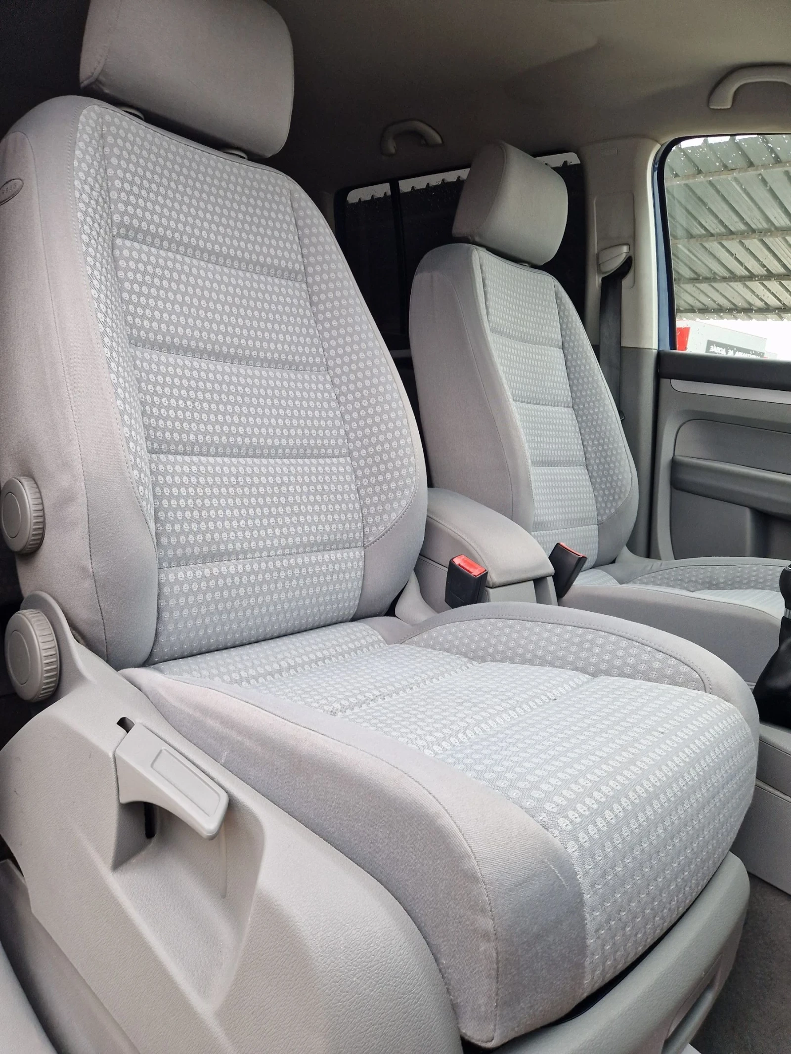 VW Touran    /  / /6  | Mobile.bg   16