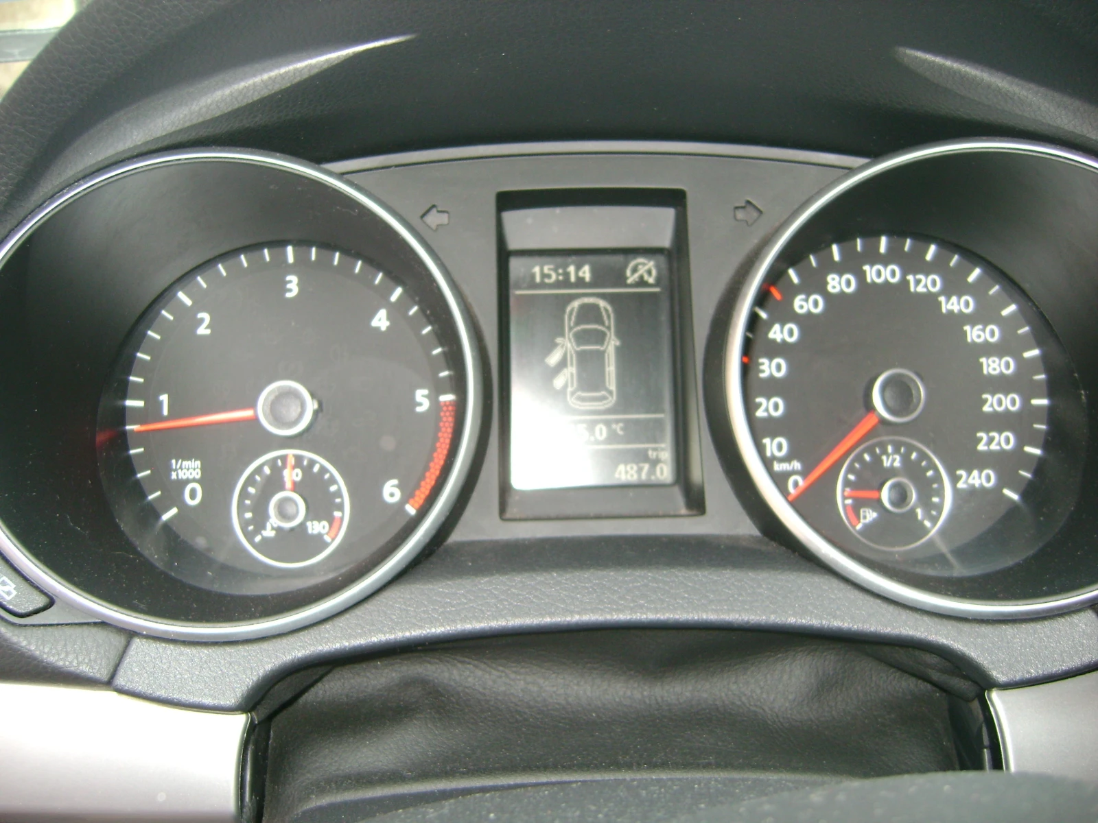 VW Golf 2.0 TDI | Mobile.bg — изображение 13