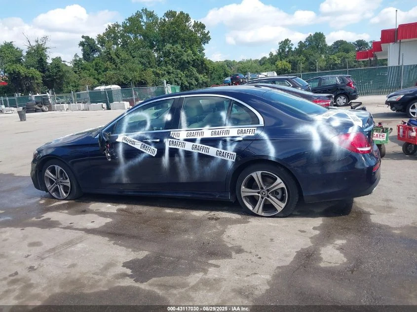 Mercedes-Benz E 300 2.0L I-4 DI, DOHC, VVT, TURBO, 241HP All Wheel - изображение 7