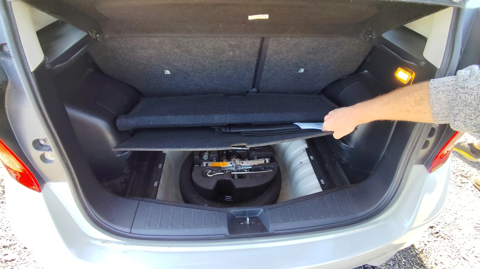 Nissan Note 1, 5 dci-ЕВРО 6В - KEYLESS, снимка 5 - Автомобили и джипове - 53780140