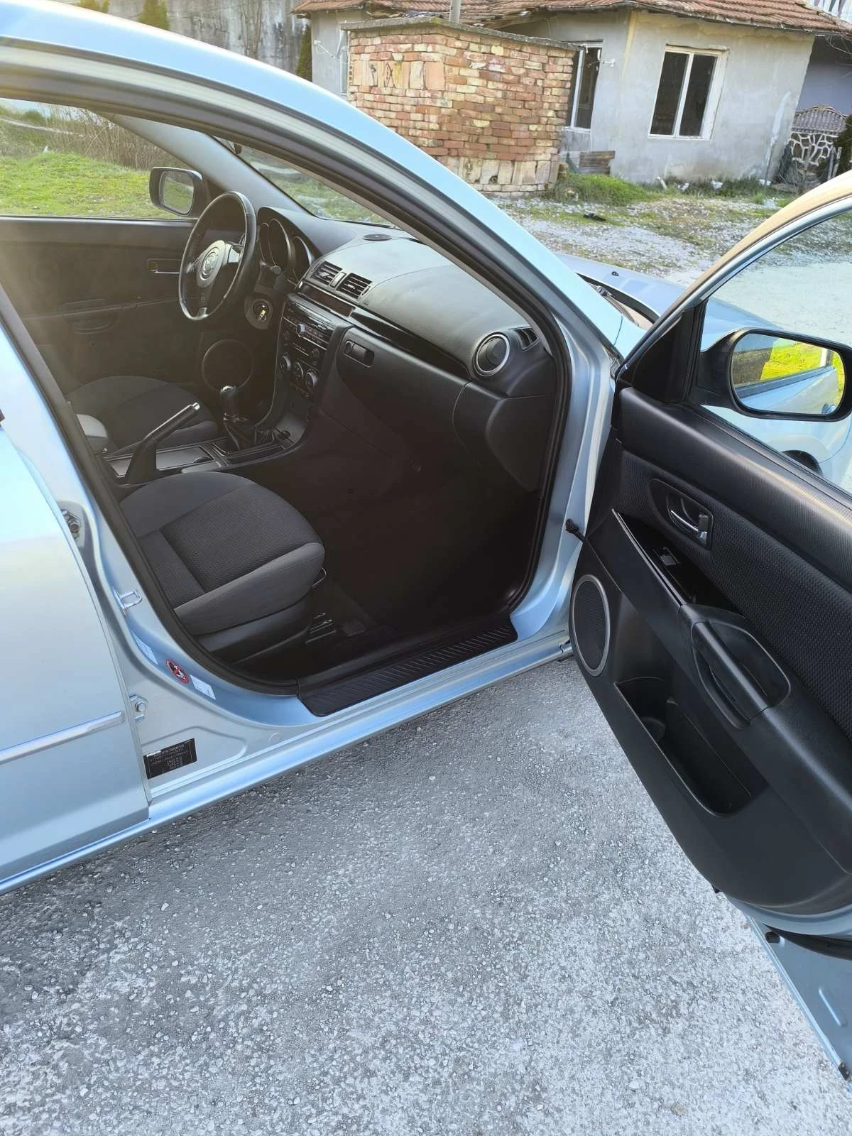 Mazda 3 1.6hdi, снимка 9 - Автомобили и джипове - 53828853