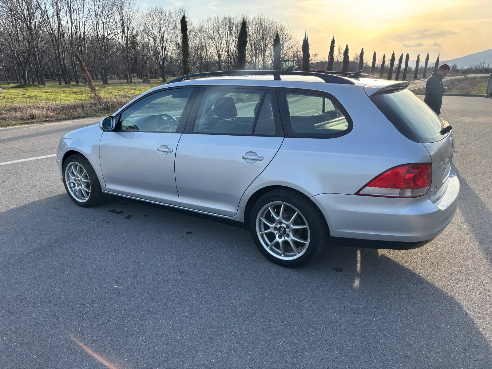 VW Golf 1.9tdi, снимка 6 - Автомобили и джипове - 53864494