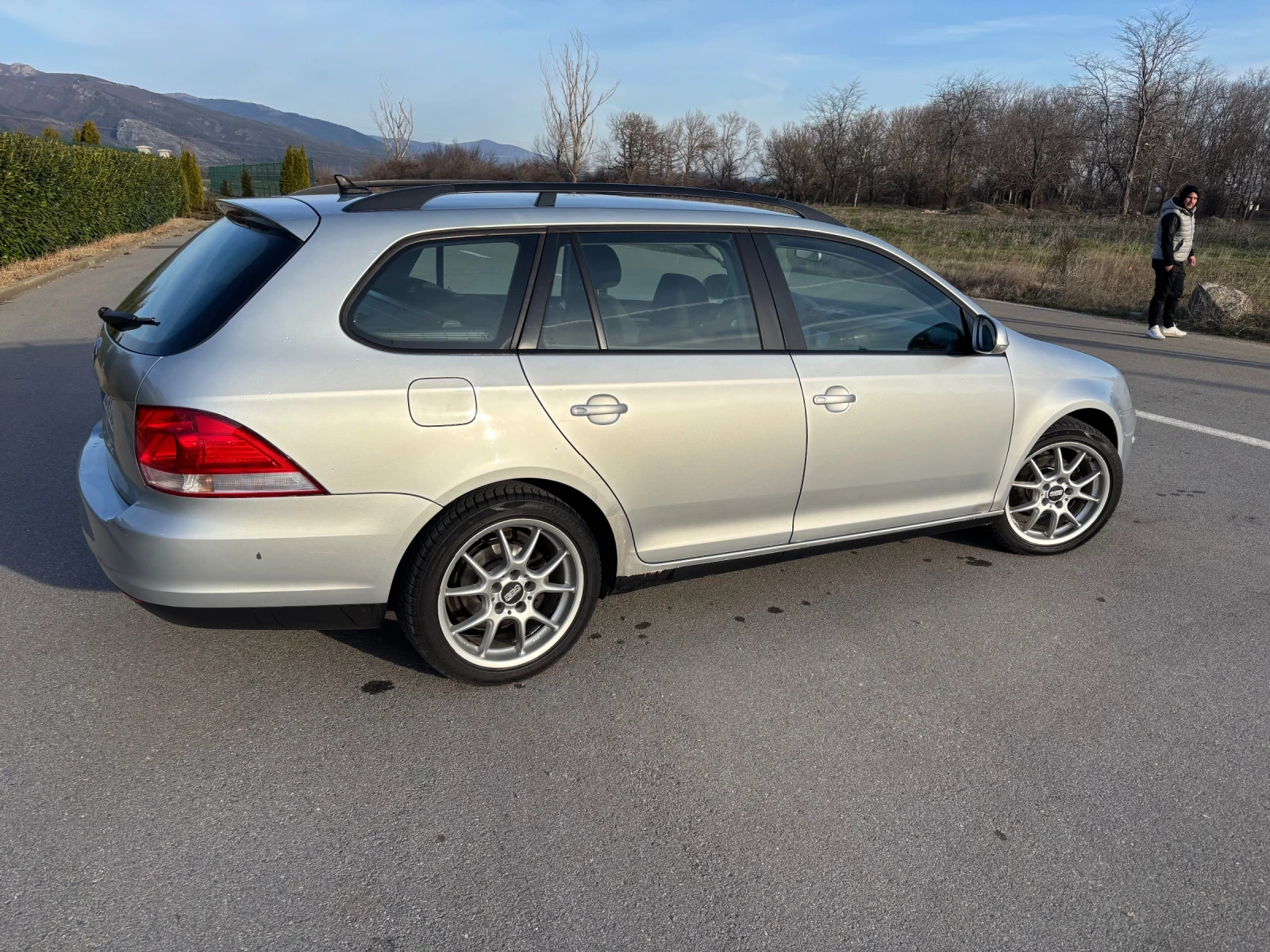 VW Golf 1.9tdi, снимка 4 - Автомобили и джипове - 53864494