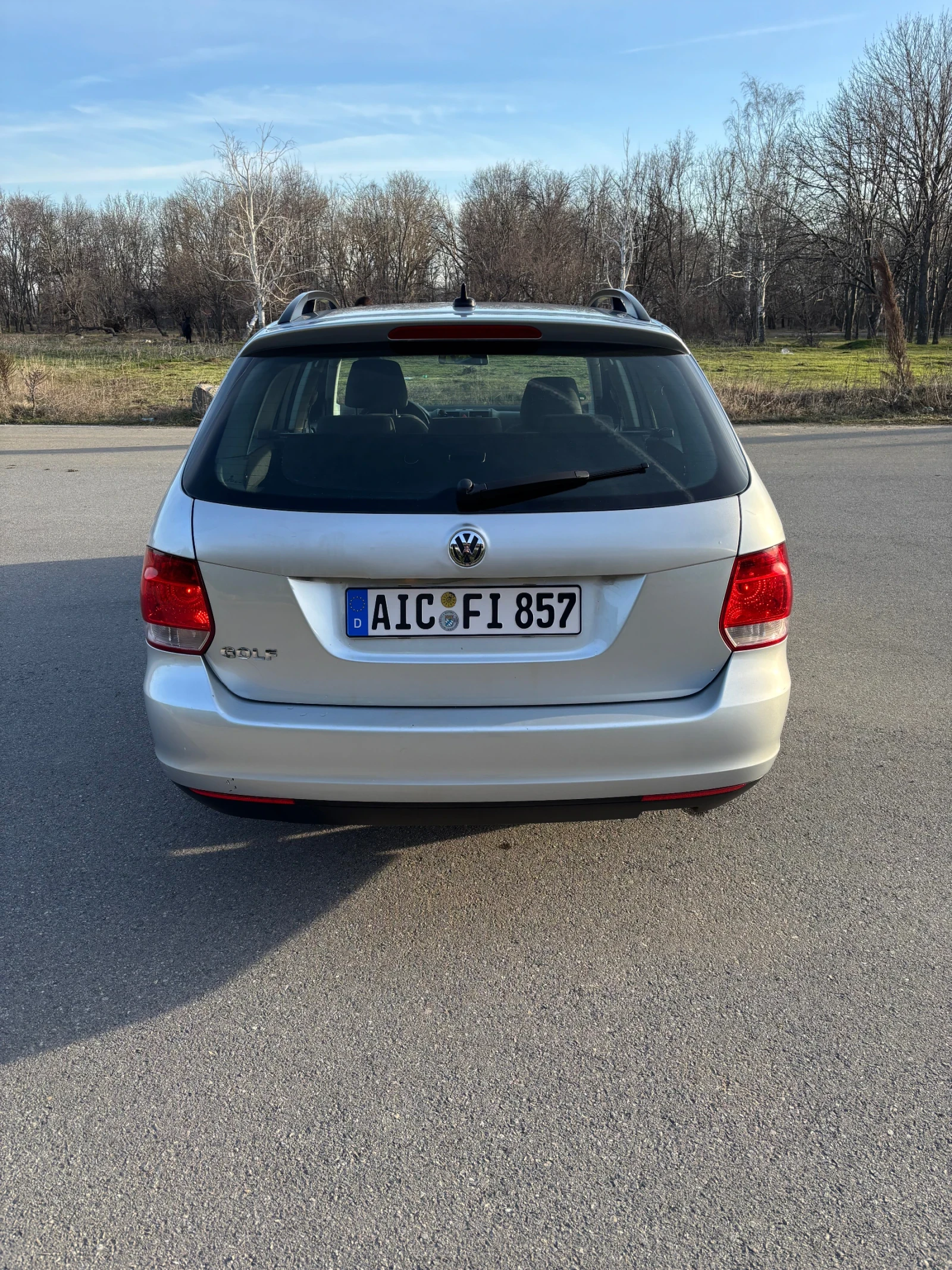 VW Golf 1.9tdi, снимка 3 - Автомобили и джипове - 53864494