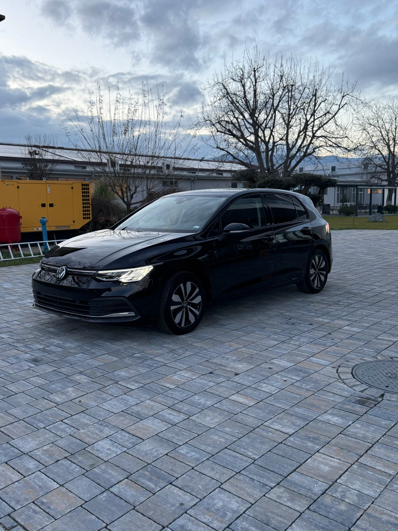 VW Golf 2.0 TDI, снимка 3 - Автомобили и джипове - 54254232