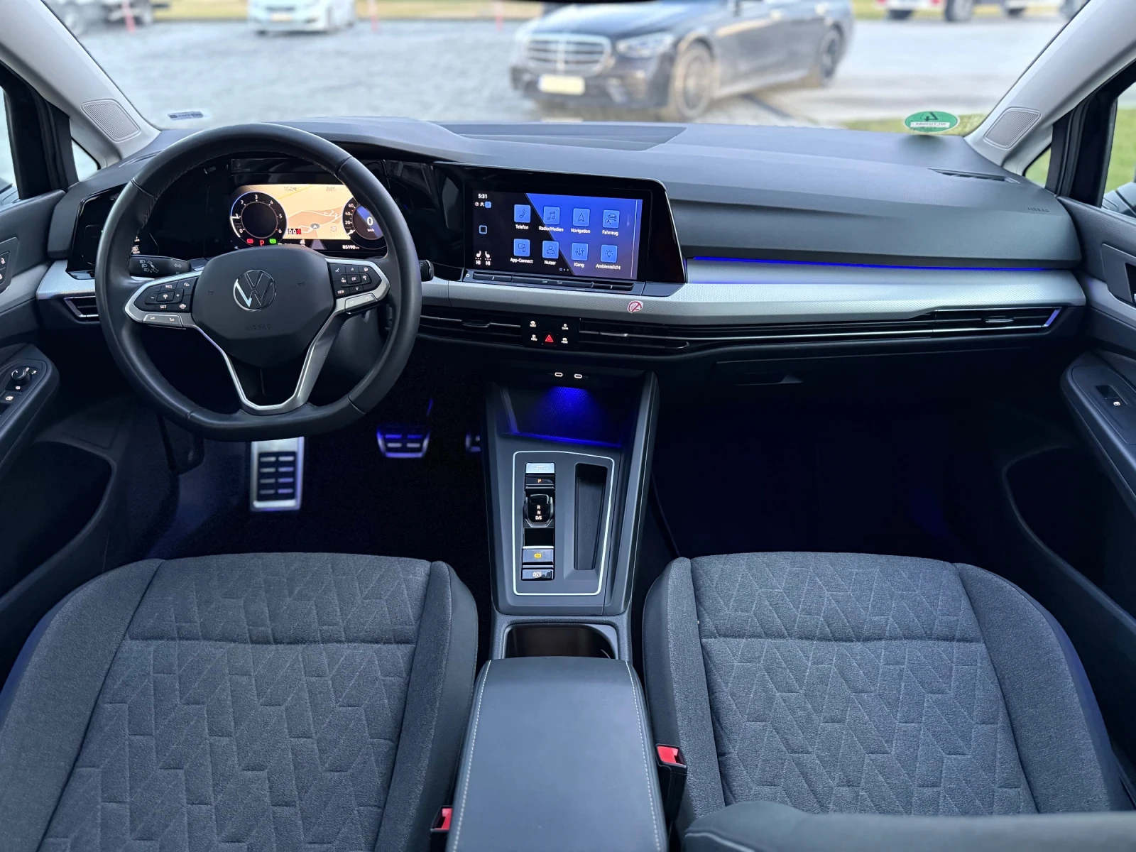 VW Golf 2.0 TDI, снимка 10 - Автомобили и джипове - 54254232