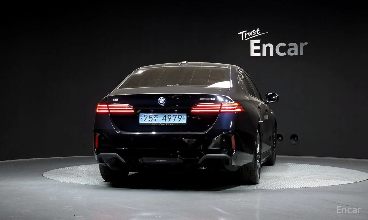 BMW i5 * eDrive40* M-SPORT* �������* ���������* ��������* | Mobile.bg � ����������� 4