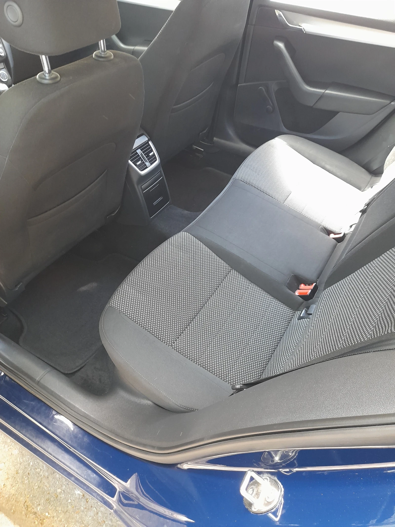 Skoda Octavia, снимка 10 - Автомобили и джипове - 54333840