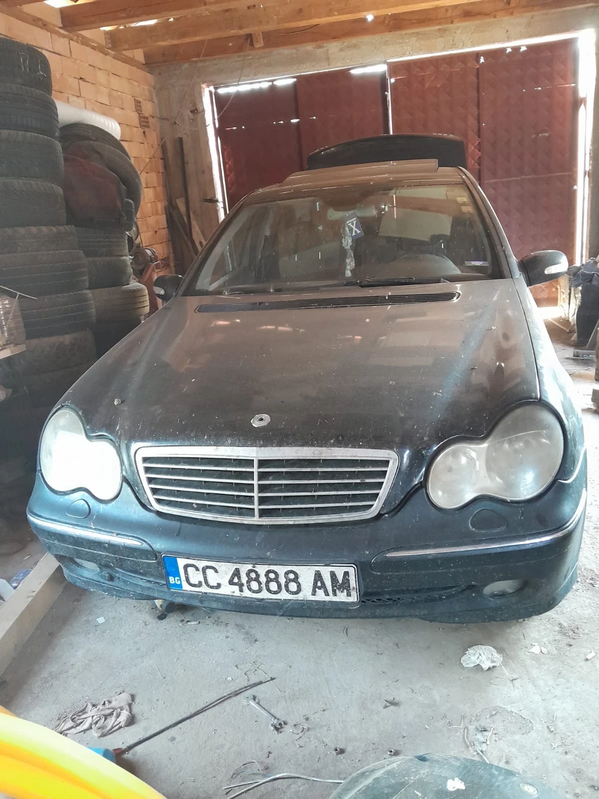 Mercedes-Benz C 220, снимка 6 - Автомобили и джипове - 54567175