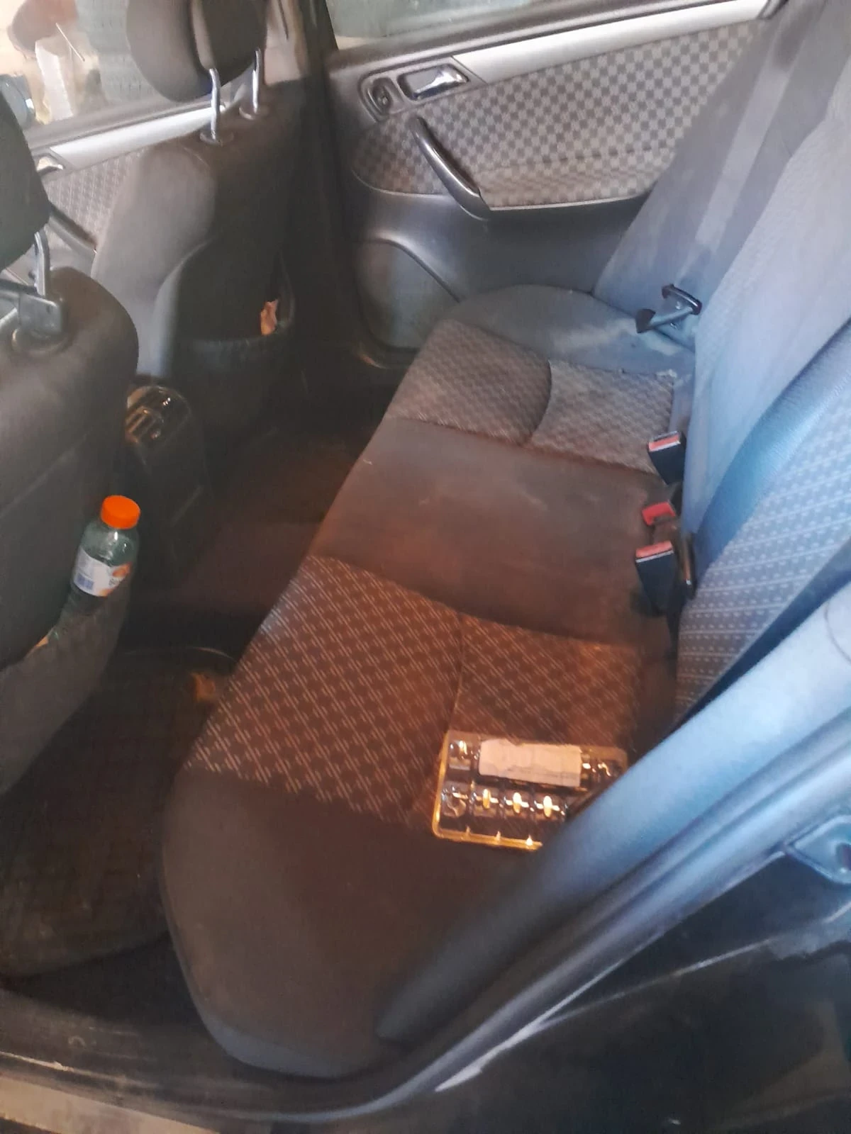 Mercedes-Benz C 220, снимка 3 - Автомобили и джипове - 54567175
