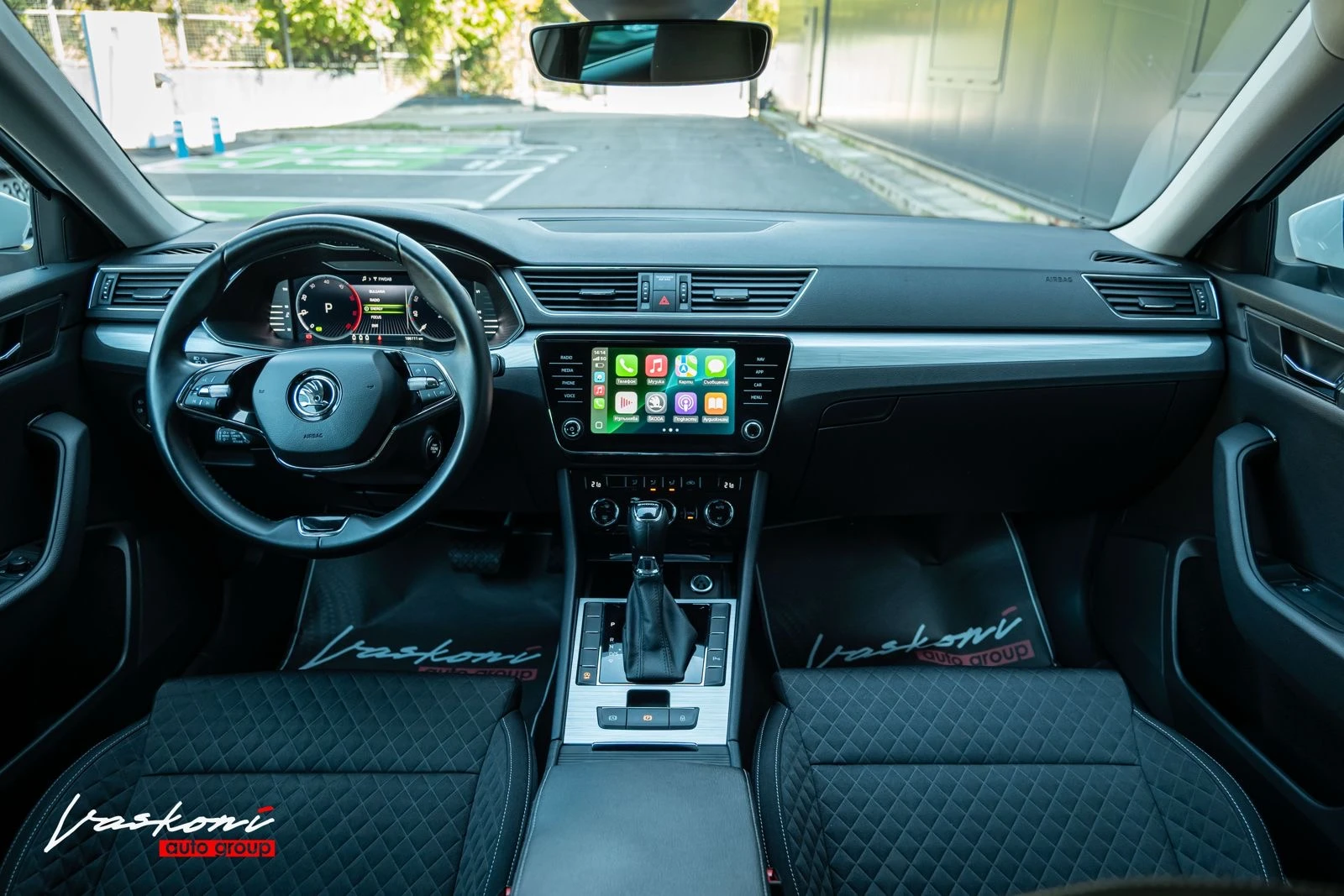 Skoda Superb 2.0 TDI Facelift Virtual Navi, снимка 8 - Автомобили и джипове - 54688899