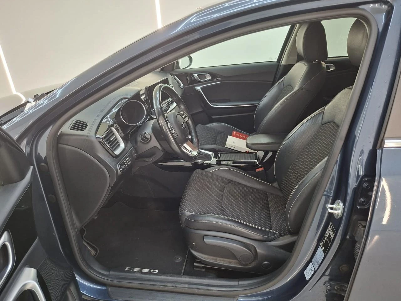 Kia Ceed 1.4 T-GDi/ DynamicPlusLine/ACC/ Очакван ! , снимка 6 - Автомобили и джипове - 55050886