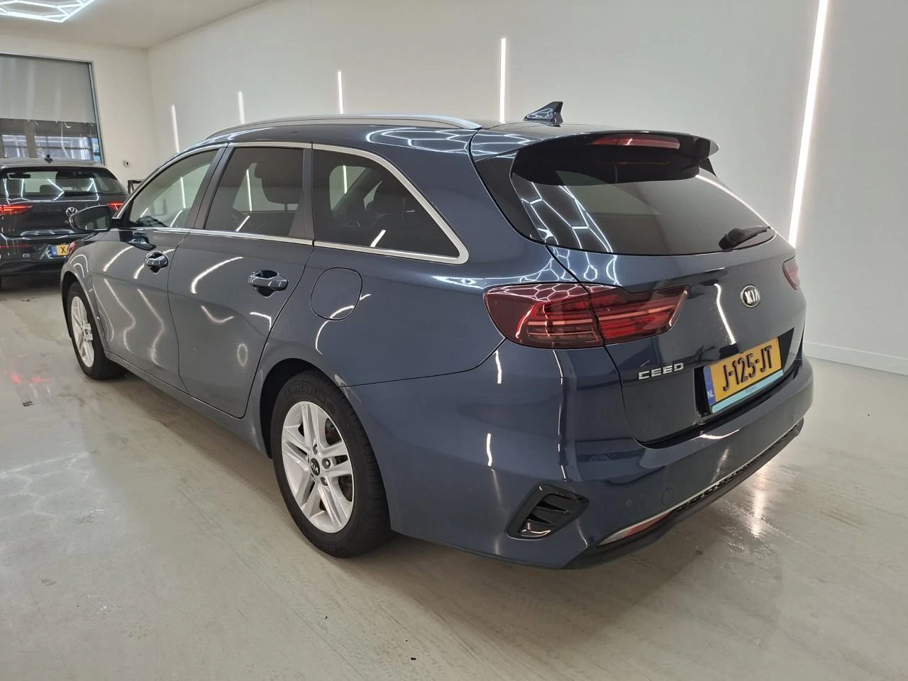 Kia Ceed 1.4 T-GDi/ DynamicPlusLine/ACC/ Очакван ! , снимка 4 - Автомобили и джипове - 55050886