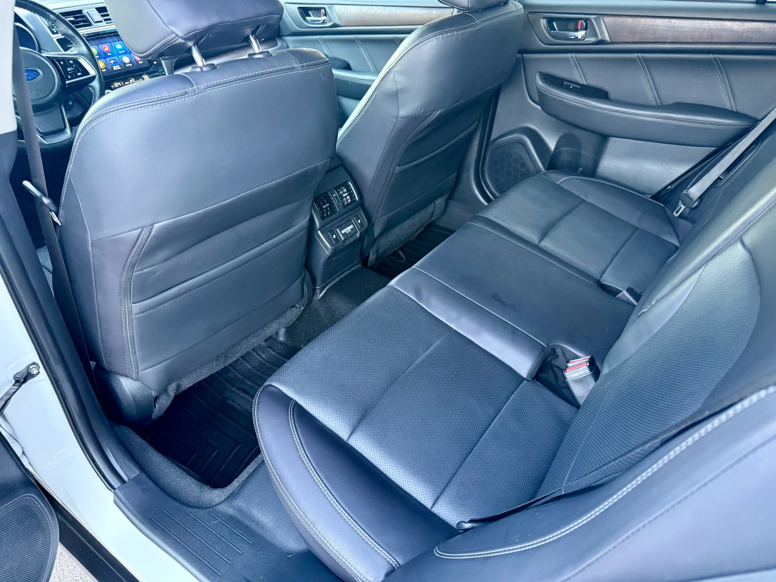 Subaru Outback 3.6R* Limited, снимка 15 - Автомобили и джипове - 55108705