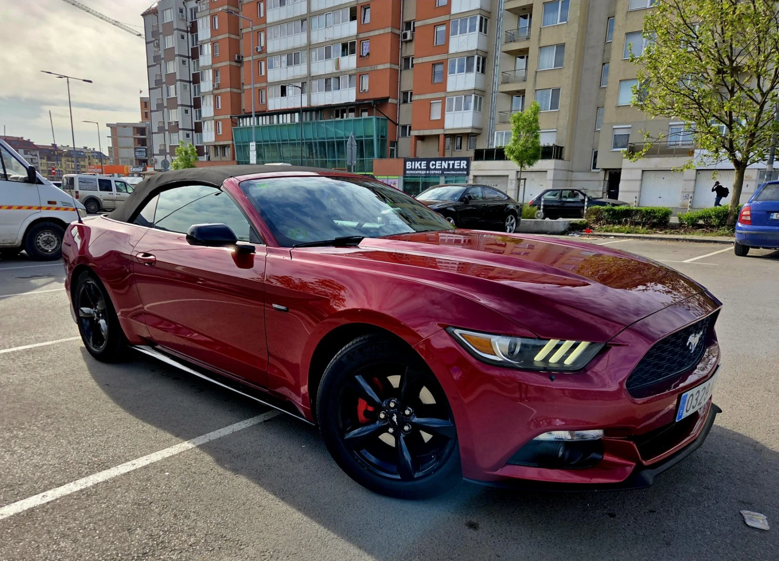 Ford Mustang Convertible, снимка 7 - Автомобили и джипове - 55218401