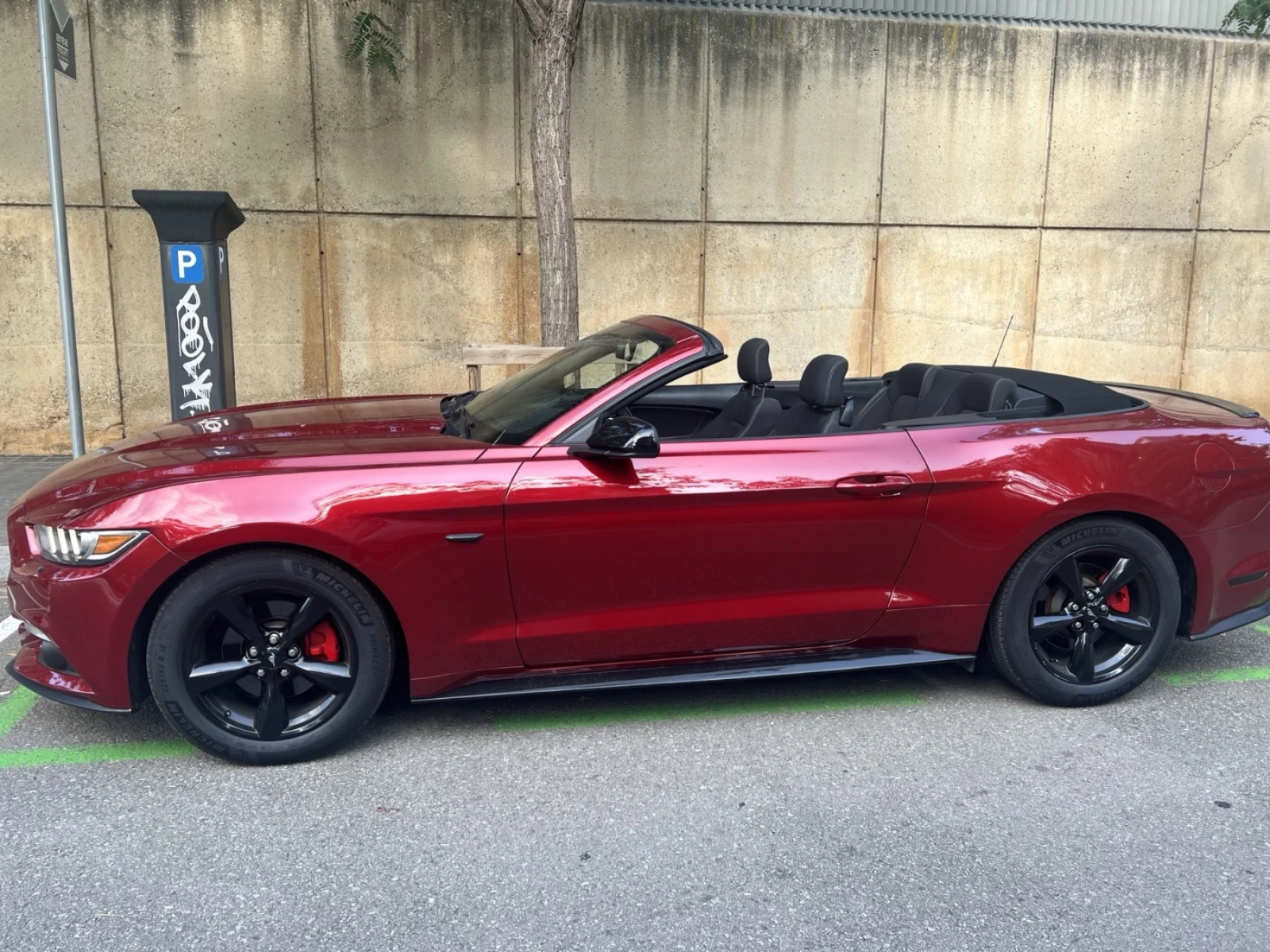 Ford Mustang Convertible