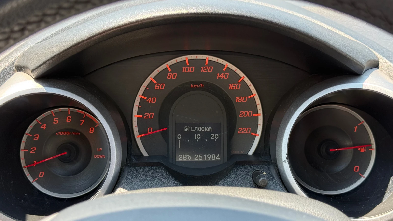 Honda Jazz, снимка 12 - Автомобили и джипове - 55252098
