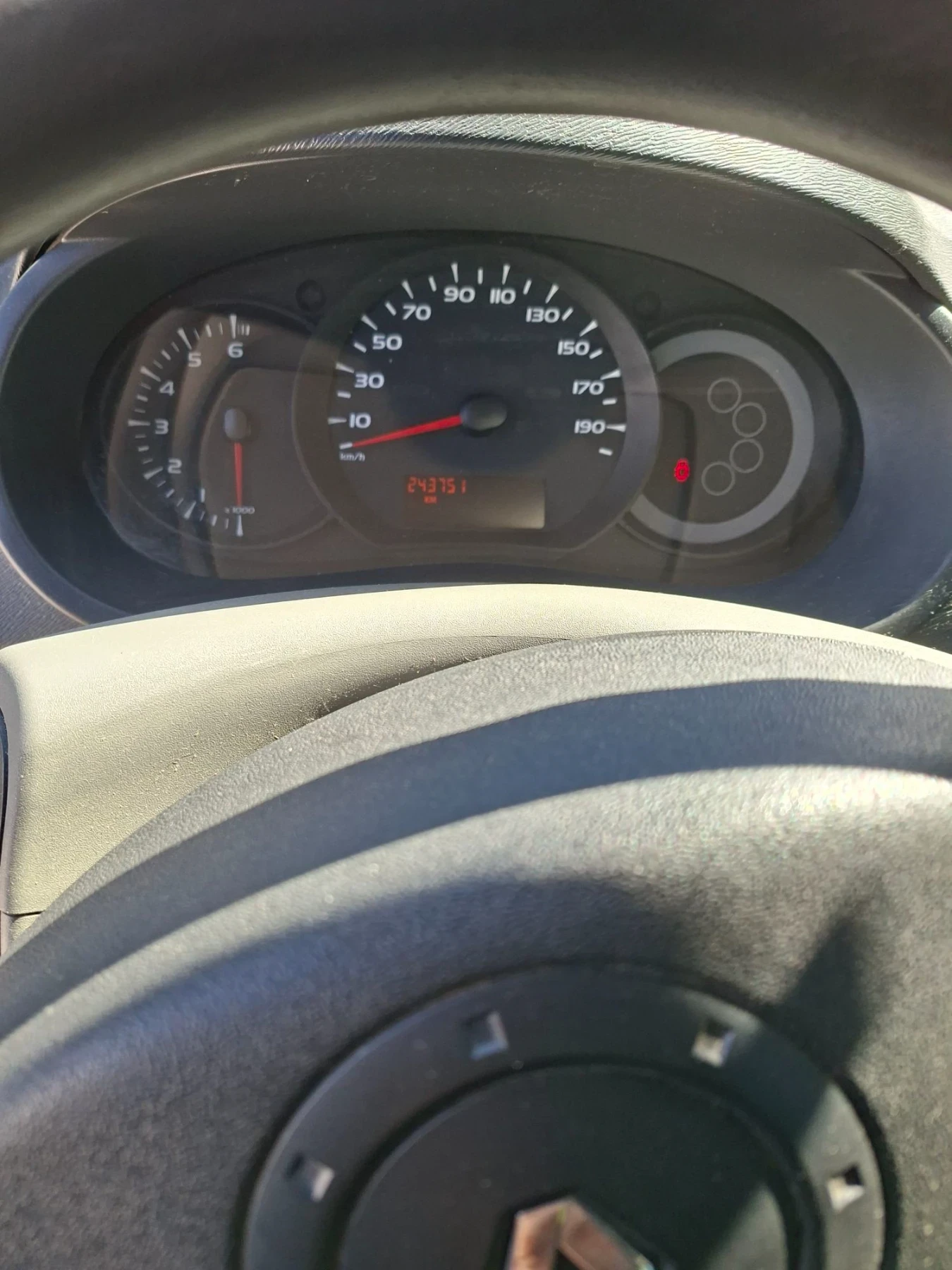 Renault Kangoo, снимка 3 - Автомобили и джипове - 55417299
