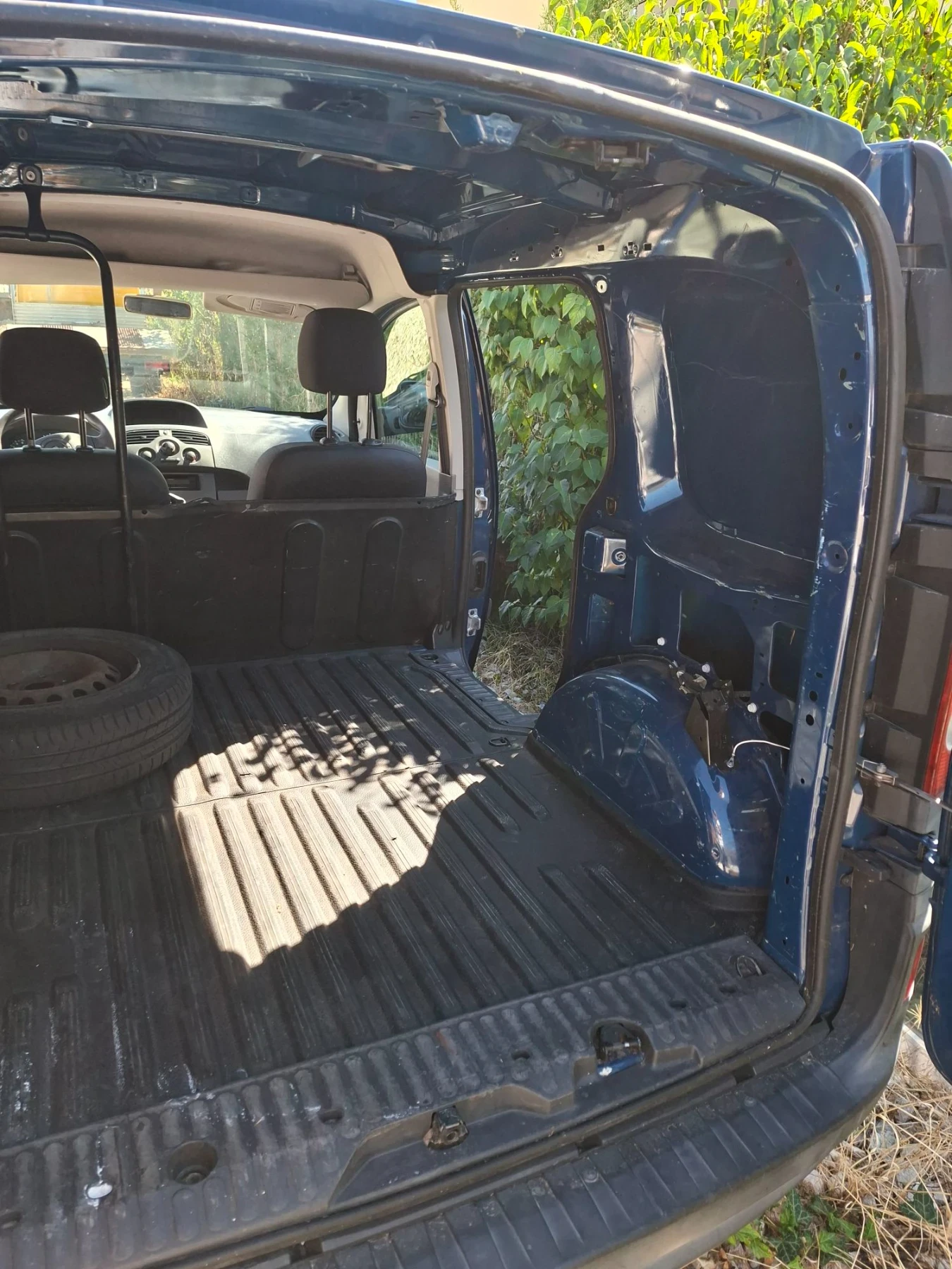 Renault Kangoo, снимка 6 - Автомобили и джипове - 55417299