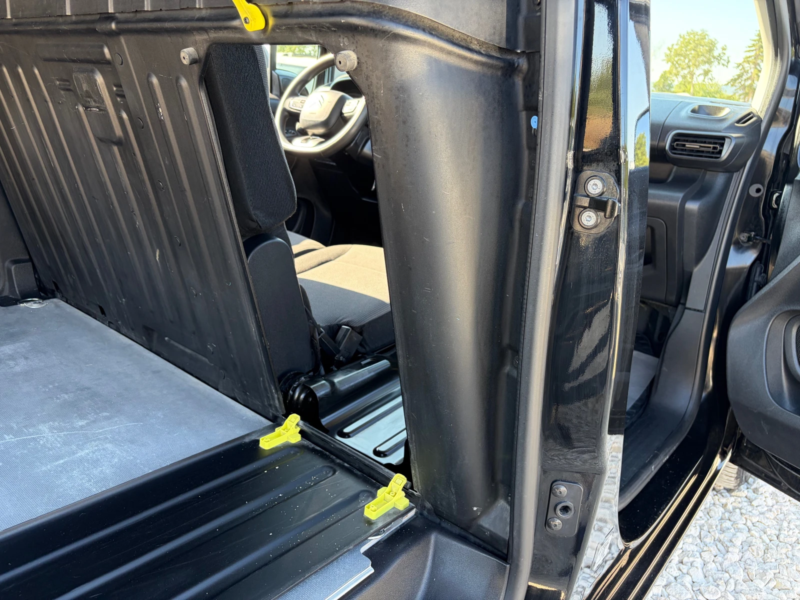 Citroen Berlingo 1.5BLUEHDI 130 EAT8 SES VAN M CLUB(96 KW), снимка 14 - Автомобили и джипове - 55500346