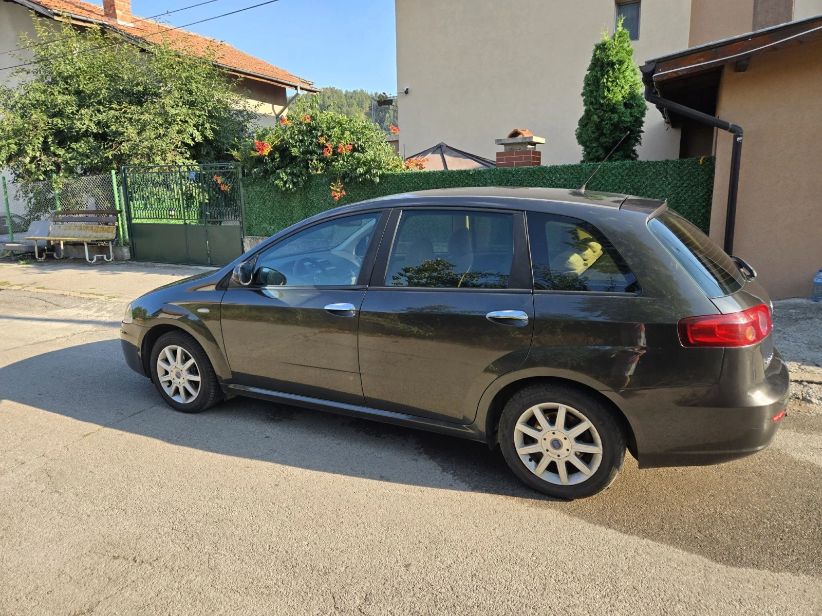 Fiat Croma 120 JTD (153hp), снимка 4 - Автомобили и джипове - 55629943