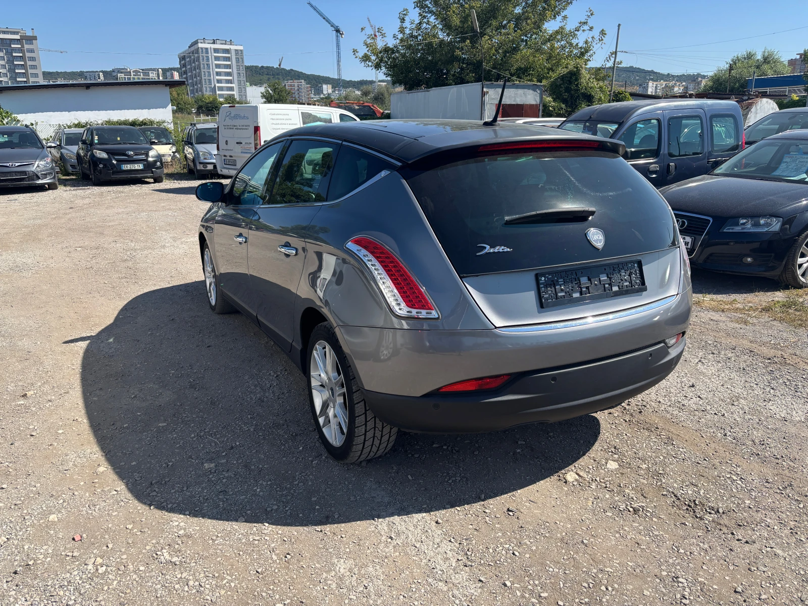 Lancia Delta 1.6  ДИЗЕЛ/ПАНОРАМА, снимка 5 - Автомобили и джипове - 55715743