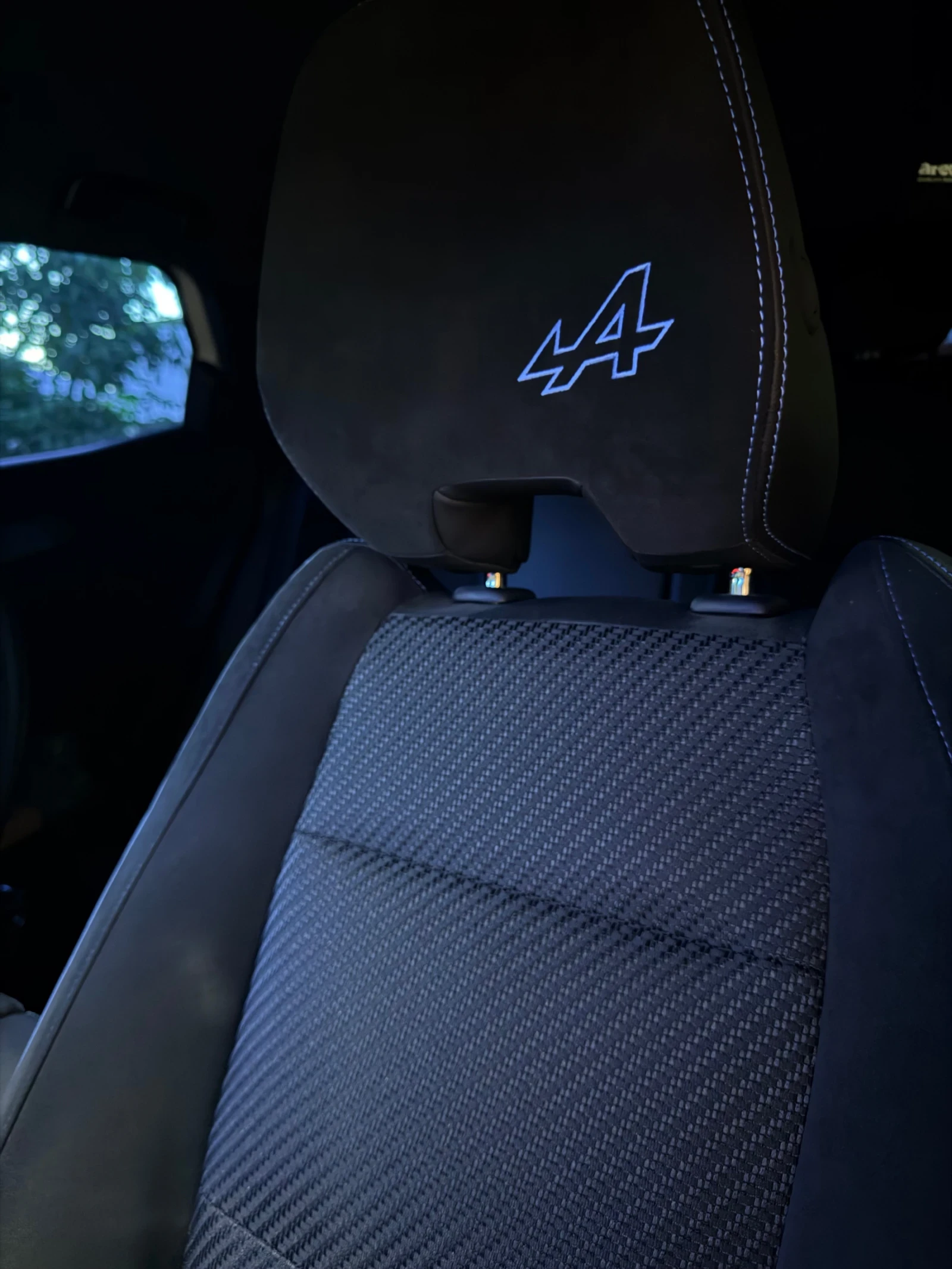 Renault Austral, снимка 4 - Автомобили и джипове - 56040741