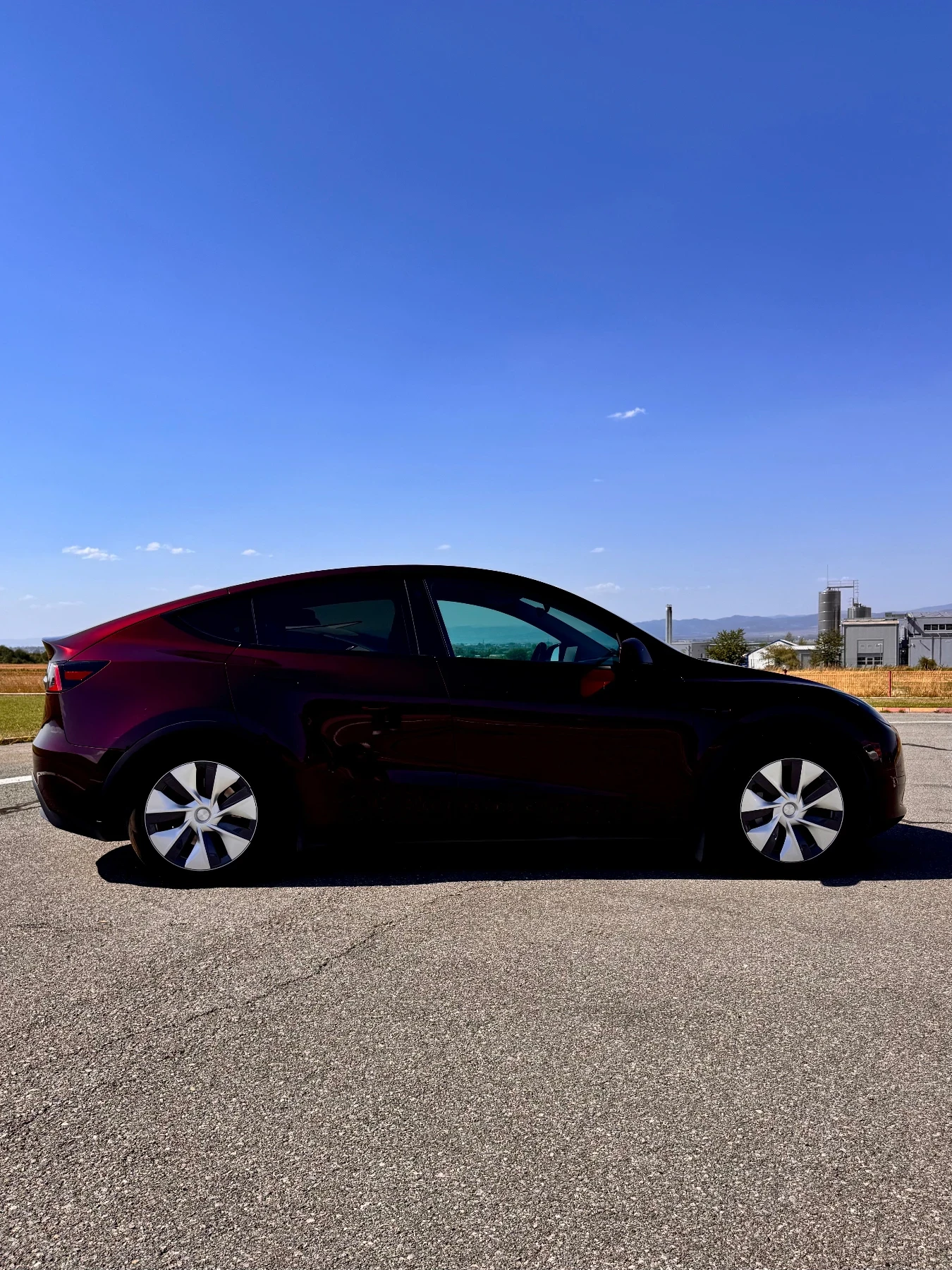 Tesla Model Y Long Range RWD, снимка 5 - Автомобили и джипове - 56184315