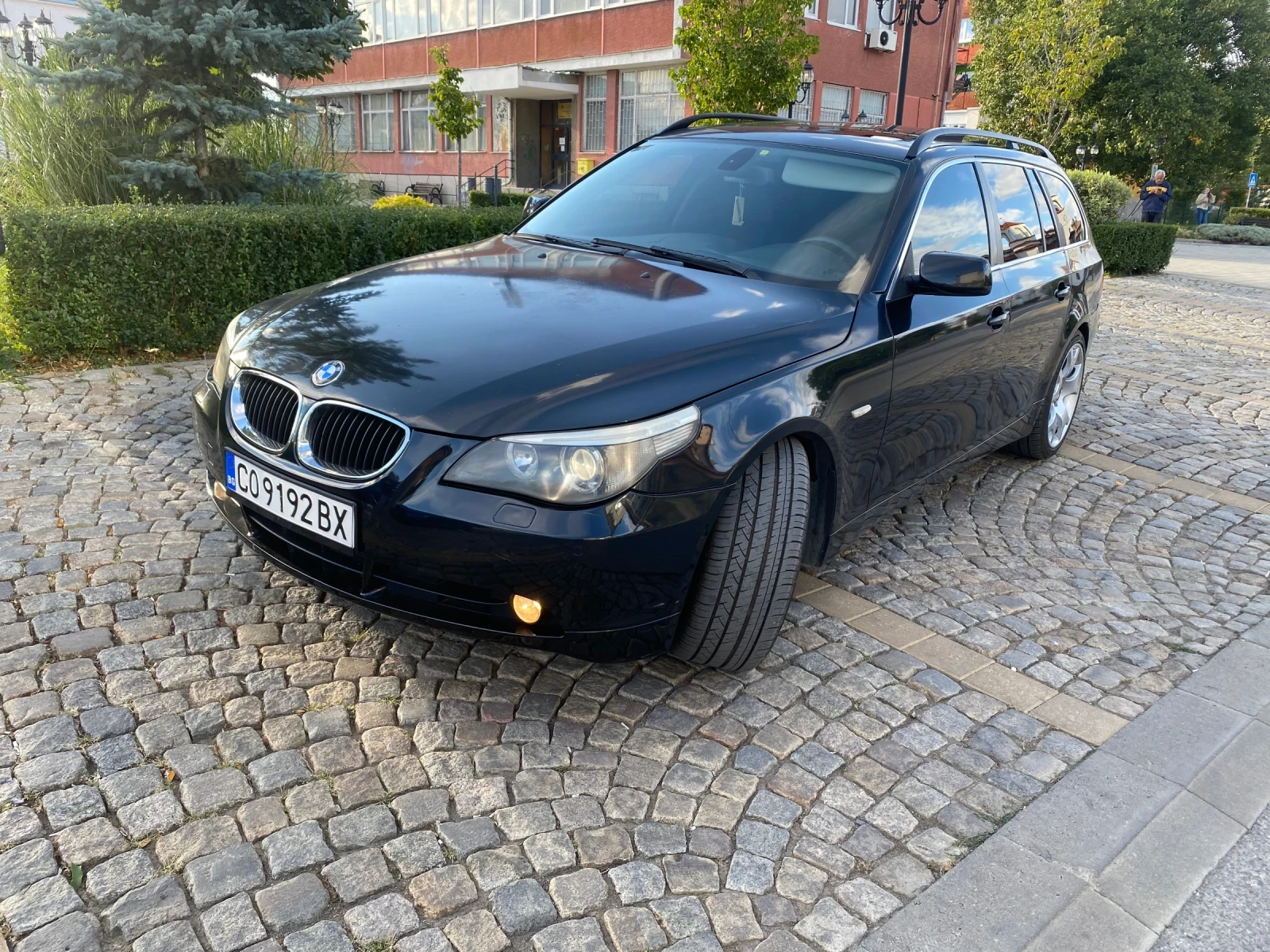 BMW 525