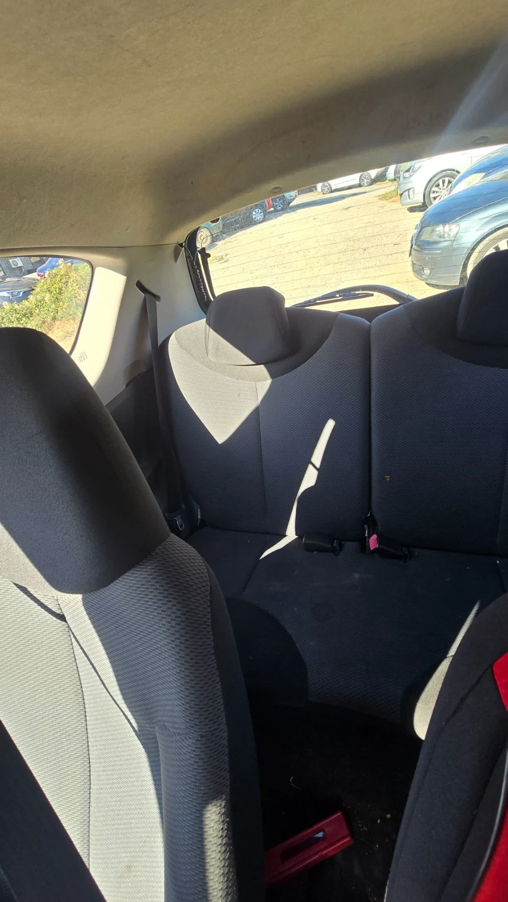 Toyota Aygo 1.0i klimatik, снимка 10 - Автомобили и джипове - 56250280