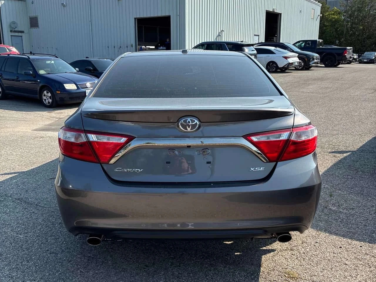 Toyota Camry  I4 Auto XSE / Carfax / Автокредит , снимка 4 - Автомобили и джипове - 56252761