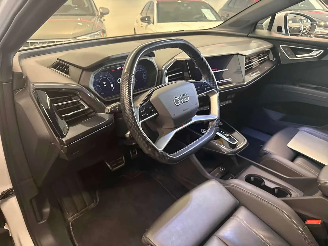 Audi E-Tron Progressiv  CARFAX, снимка 5 - Автомобили и джипове - 56568278