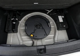 VW T-Roc 2.0 TDI/DSG/4x4/ACC/PANO, снимка 17