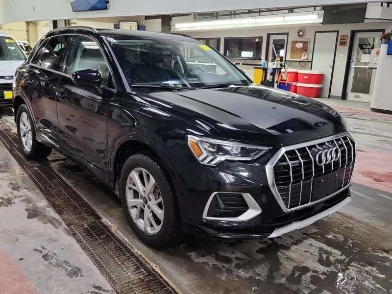 Audi Q3 2021 KOMFORT * CARFAX * БЕЗ ПЪРВОНАЧАЛНА ВНОСКА, снимка 2 - Автомобили и джипове - 53031757