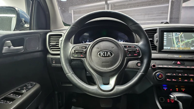 Kia Sportage 2.0CRDI/4x4/Пълна сервизна история !!!, снимка 9 - Автомобили и джипове - 53382793