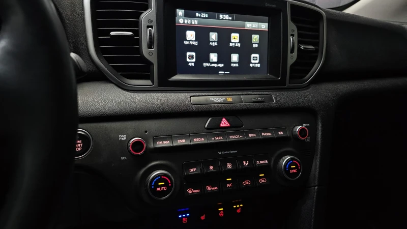 Kia Sportage 2.0CRDI/4x4/Пълна сервизна история !!!, снимка 12 - Автомобили и джипове - 53382793