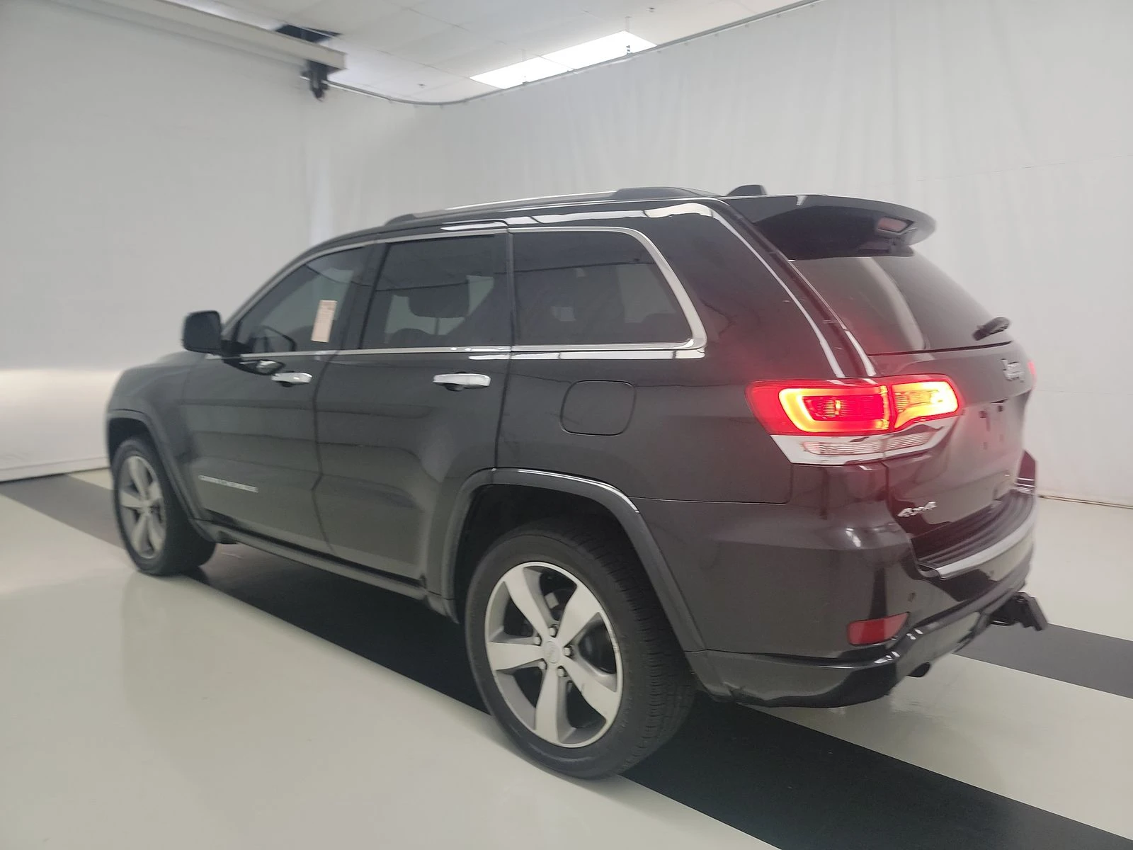 Jeep Grand cherokee OVERLAND* 8ZF* PANO* DISTRO* BI-XENON* ОБДУХ* KEYL - изображение 6
