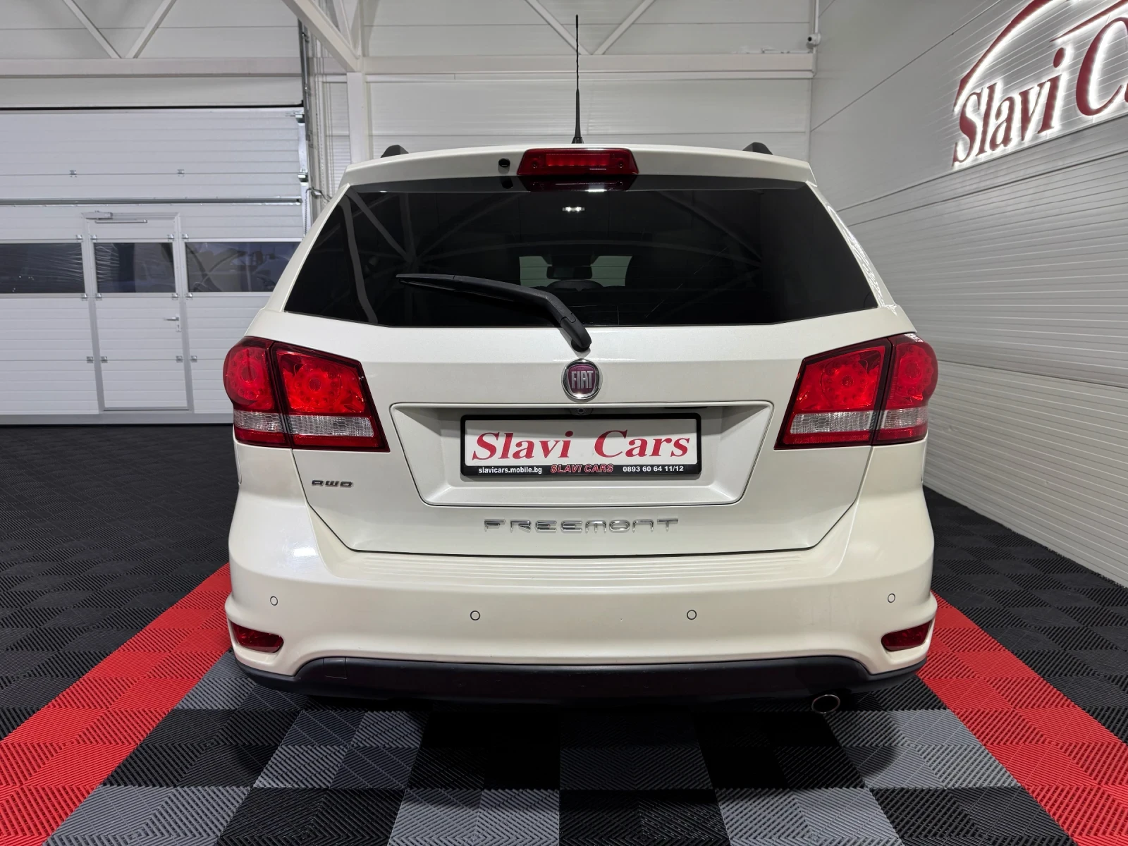 Fiat Freemont 2.0 mjt 170 h.p. - 4x4/ 7 МЕСТЕН/ KEYLESS/ ПОДГРЕВ - изображение 5