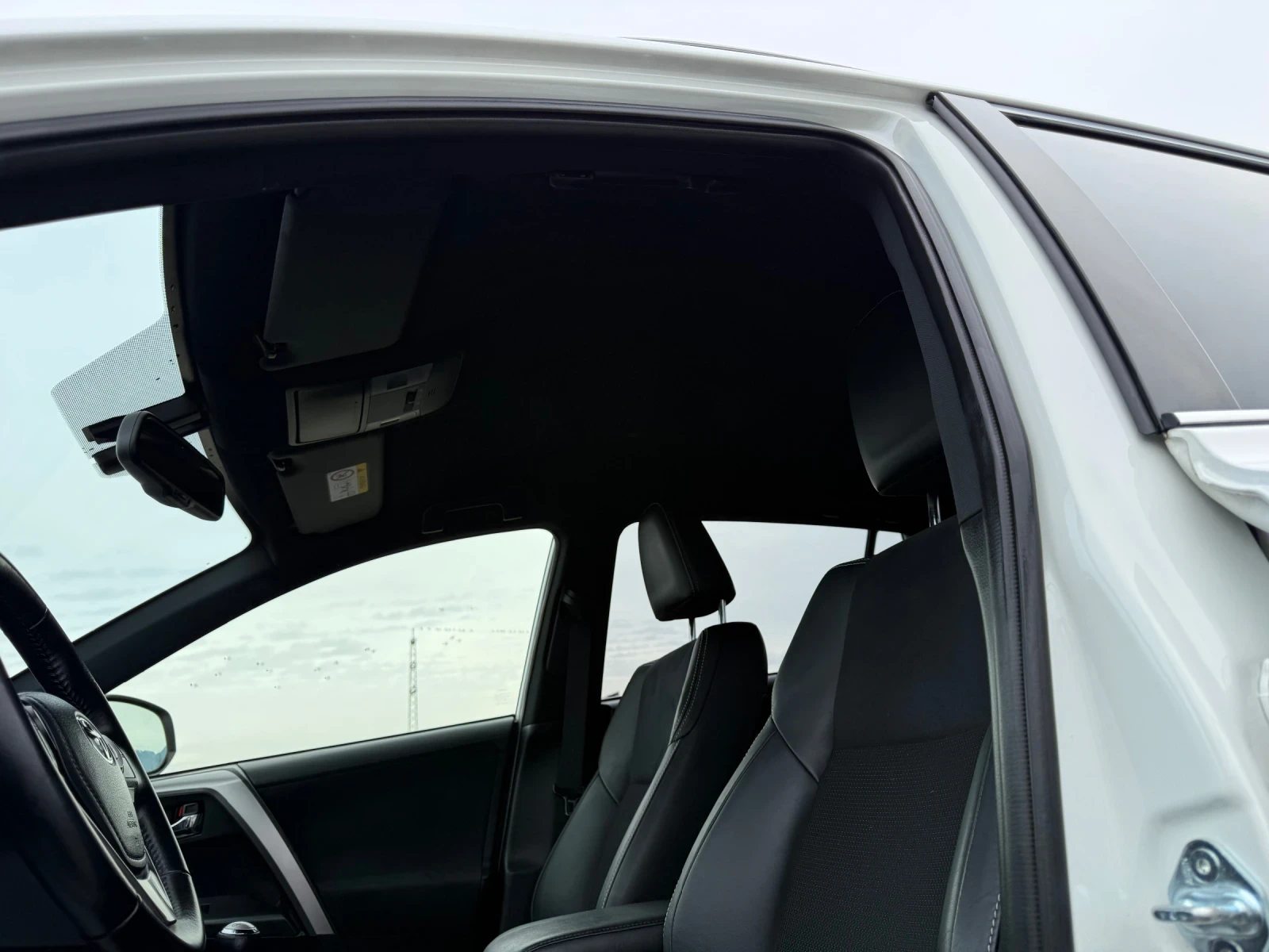 Toyota Rav4 2.0-d4d-131000km-NEW-EXCLUSIVE-FULL-TOP-KAMERA-NEW | Mobile.bg � ����������� 9