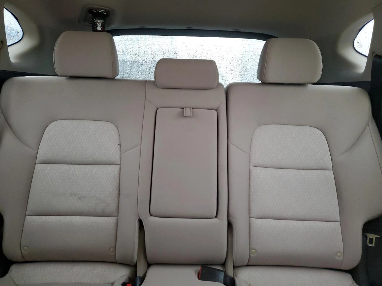 Hyundai Tucson 2.0l Limited, снимка 10 - Автомобили и джипове - 53909377