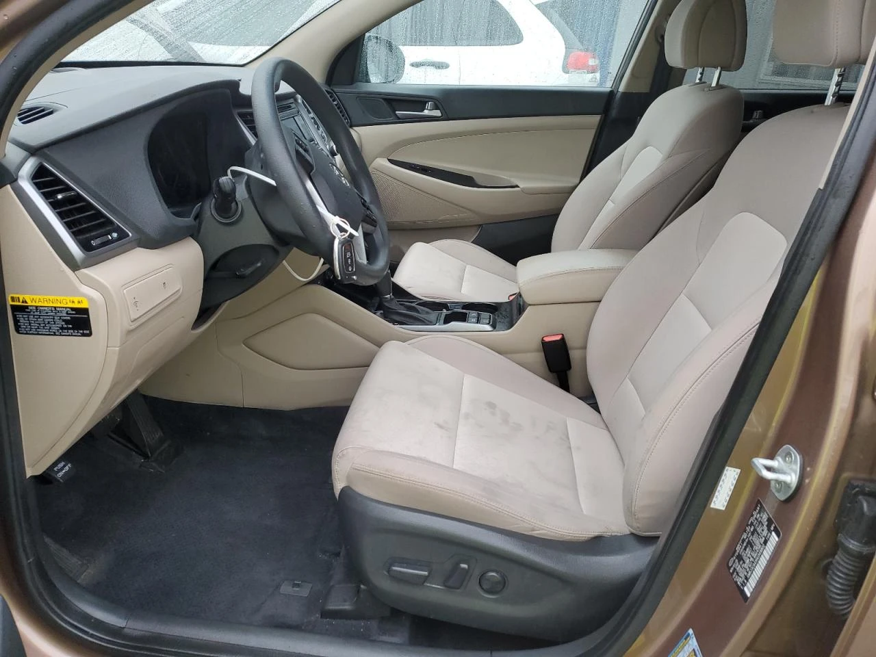 Hyundai Tucson 2.0l Limited, снимка 7 - Автомобили и джипове - 53909377