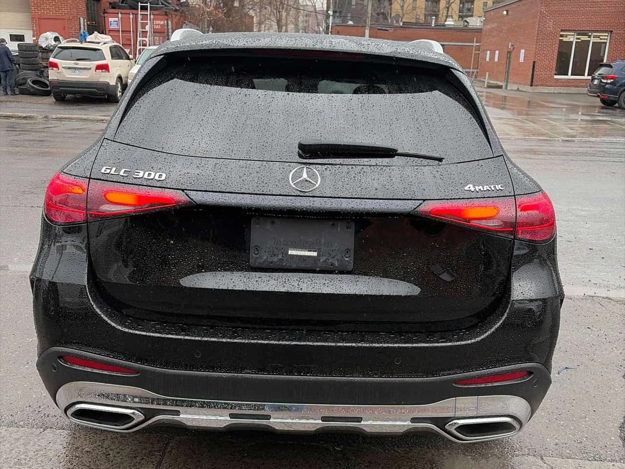 Mercedes-Benz GLC 300  CARFAX, снимка 4 - Автомобили и джипове - 54165174