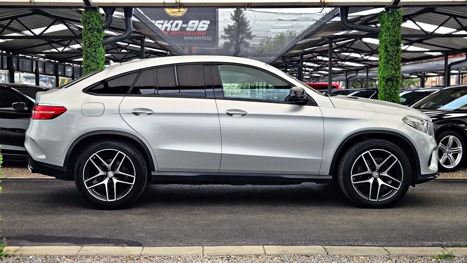 Mercedes-Benz GLE 350 AMG/GERMANY/DISTR/360CAMERA/ПОДГРЕВ/AMBIENT/LIZING, снимка 4 - Автомобили и джипове - 54453872